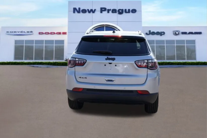 2025 Jeep Compass Limited photo 1