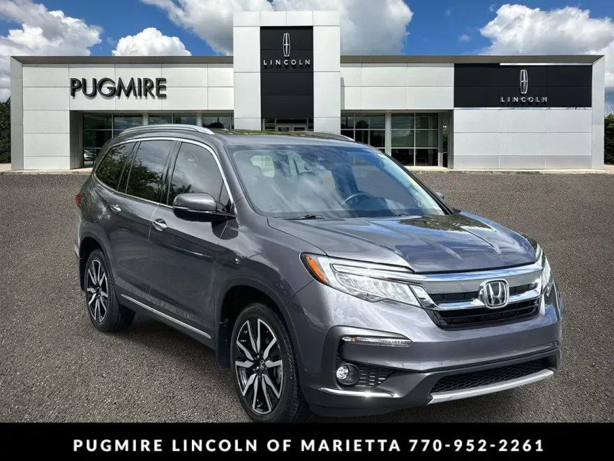 2022 Honda Pilot Touring photo 1