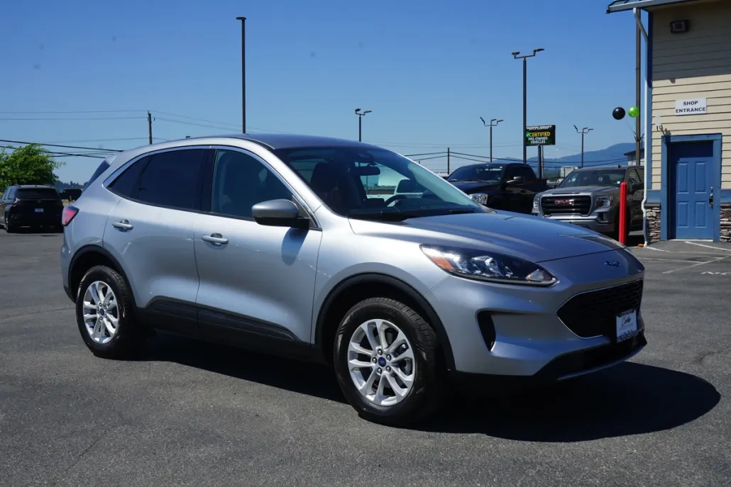 2021 Ford Escape SE photo 1