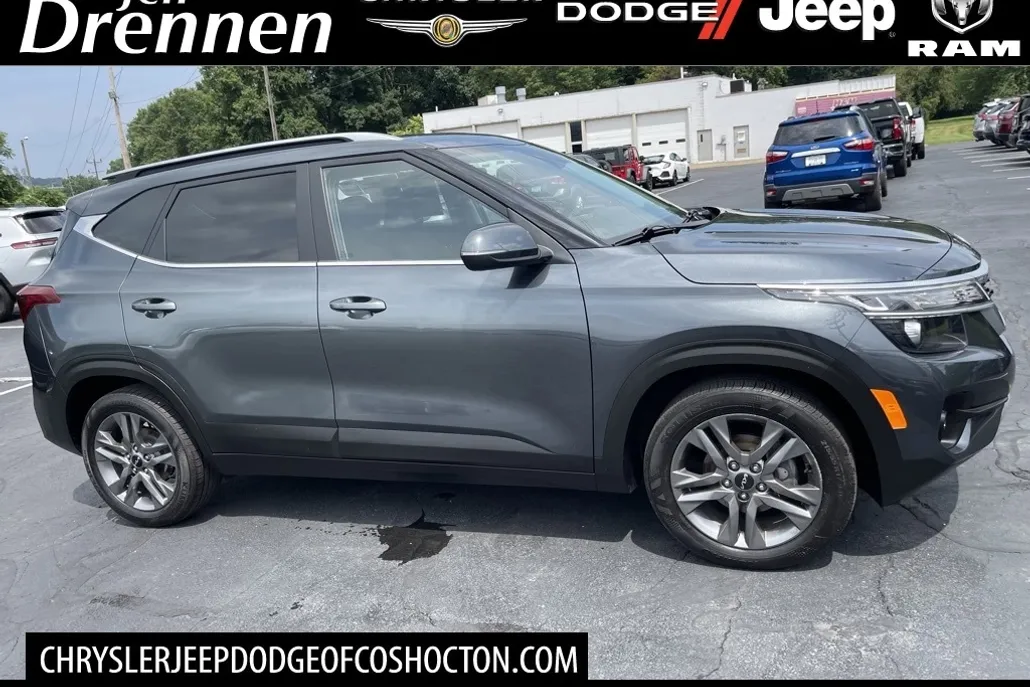 2023 Kia Seltos S photo 1