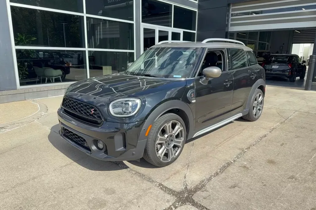 2023 Mini Countryman S ALL4 photo 1