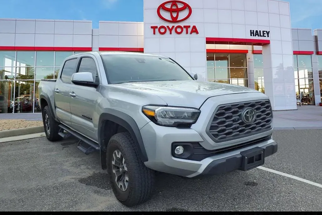 2023 Toyota Tacoma TRD Off-Road V6 4x4 photo 1