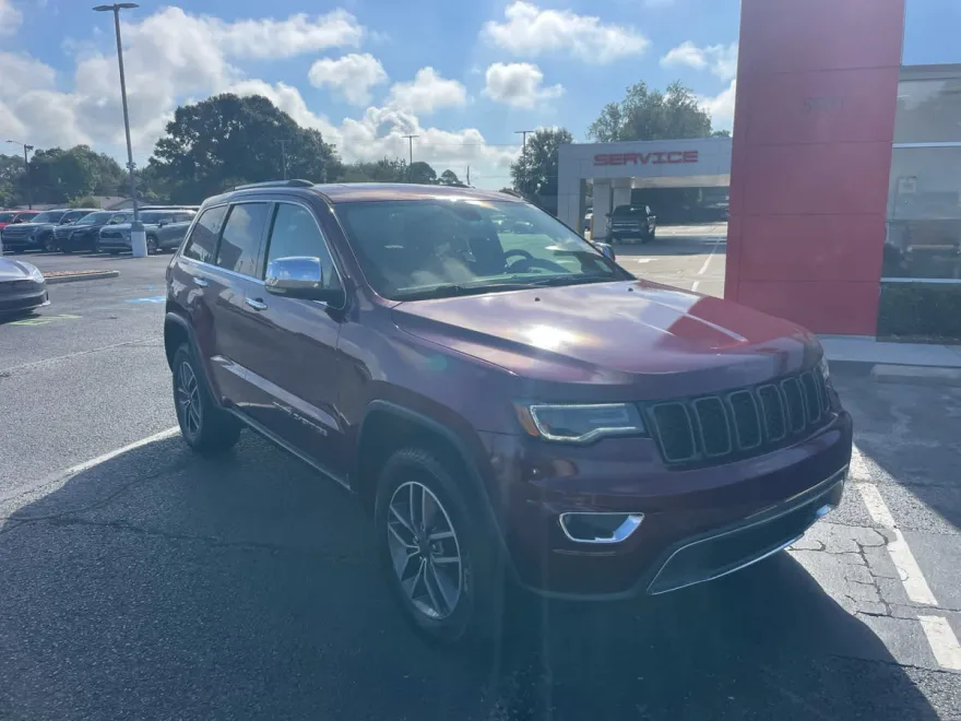 2019 Jeep Grand Cherokee Limited photo 1