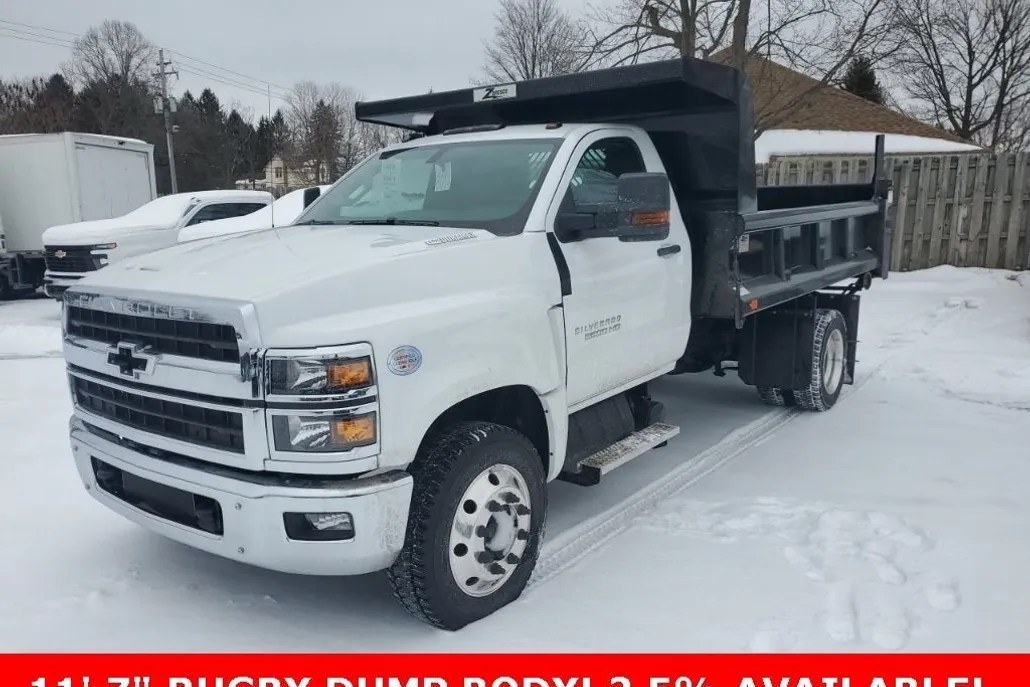 2024 Chevrolet Silverado 5500HD Work Truck photo 1