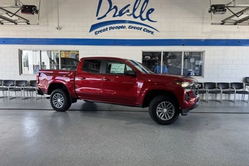 2026 Chevrolet Colorado LT photo 1