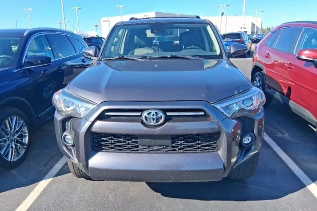 2021 Toyota 4Runner SR5 Premium photo 1