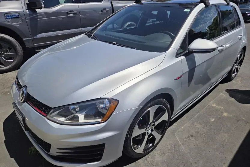 2015 Volkswagen Golf GTI Autobahn photo 1
