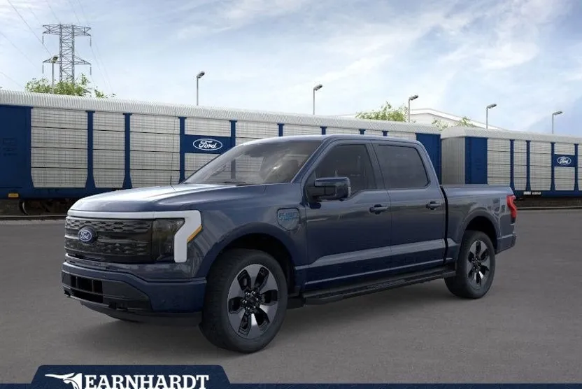 2025 Ford F-150 Lightning Platinum photo 1