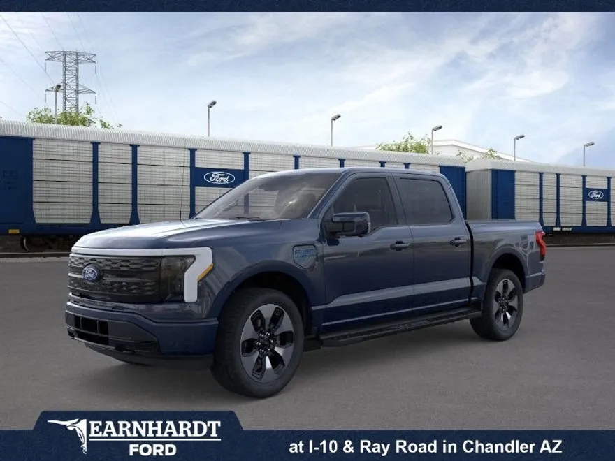2025 Ford F-150 Lightning Platinum photo 1