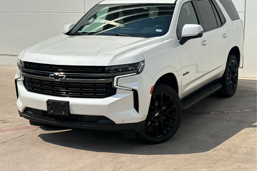 2022 Chevrolet Tahoe RST photo 1