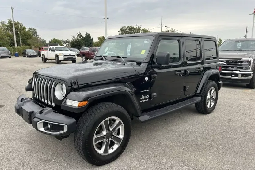 2020 Jeep Wrangler Unlimited Sahara photo 1