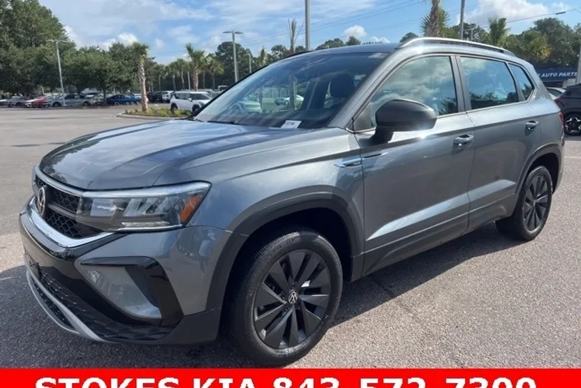 2022 Volkswagen Taos S photo 1