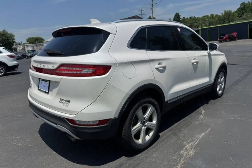 2016 Lincoln MKC Premiere photo 1