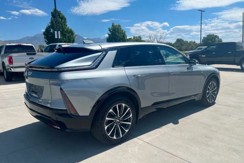 2024 Cadillac Lyriq Sport photo 1