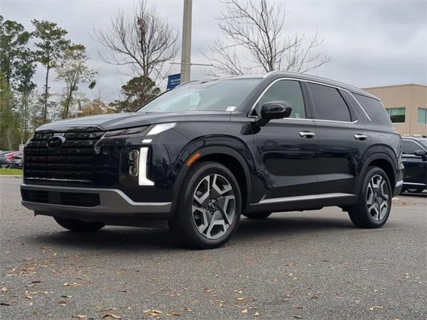 2024 Hyundai Palisade Limited photo 1