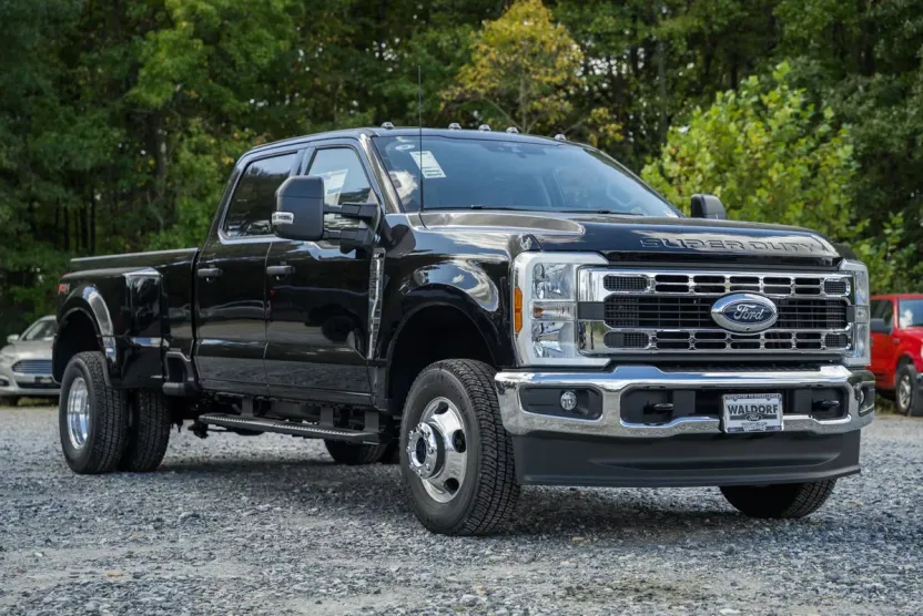 2026 Ford F-350 XLT photo 1