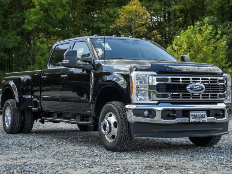 2026 Ford F-350 XLT photo 1