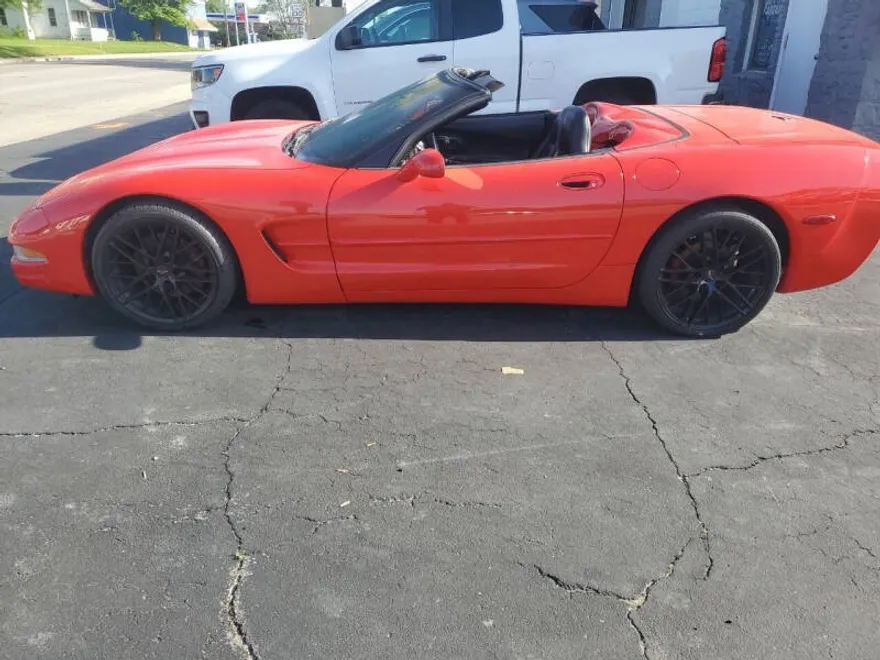 1998 Chevrolet Corvette photo 1