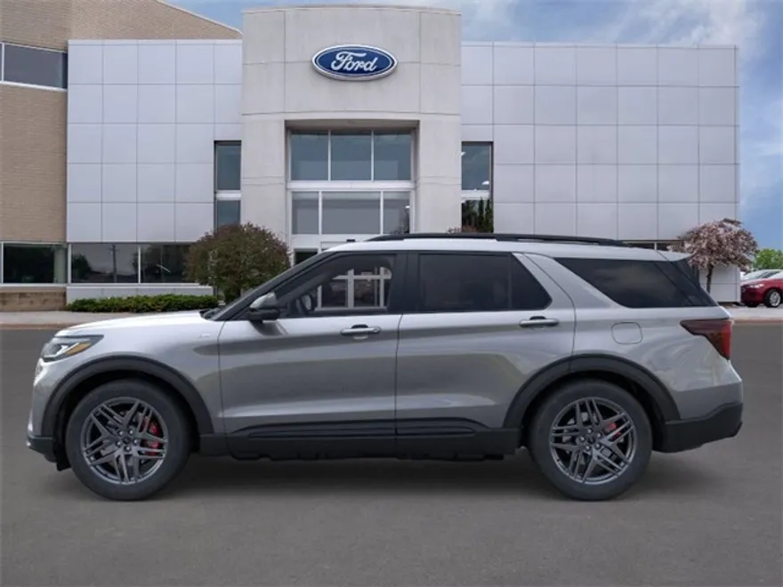 2025 Ford Explorer ST-Line photo 1