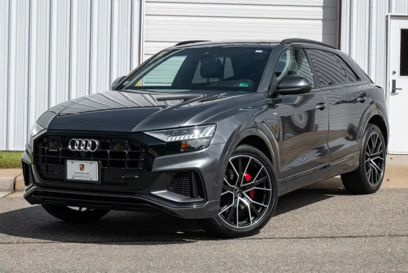 2019 Audi Q8 55 Prestige photo 1
