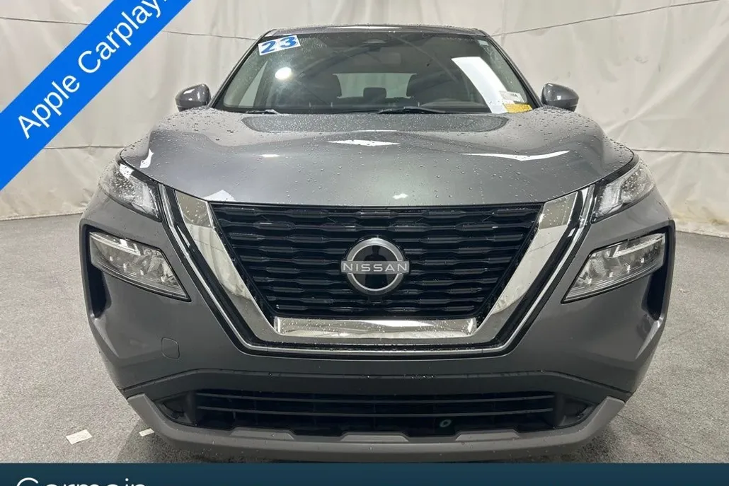 2023 Nissan Rogue SV photo 1