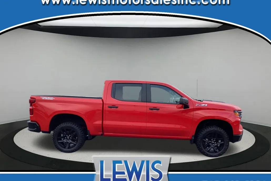 2023 Chevrolet Silverado 1500 Custom Trail Boss photo 1