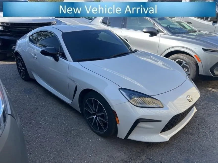 2024 Toyota GR86 photo 1