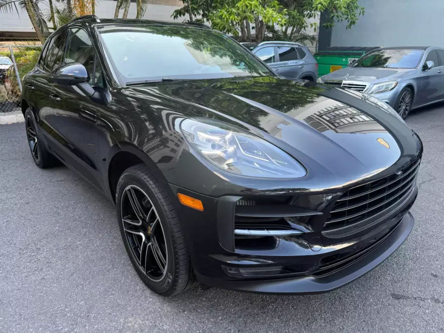 2021 Porsche Macan S photo 1