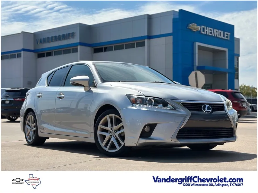 2015 Lexus CT 200h photo 1