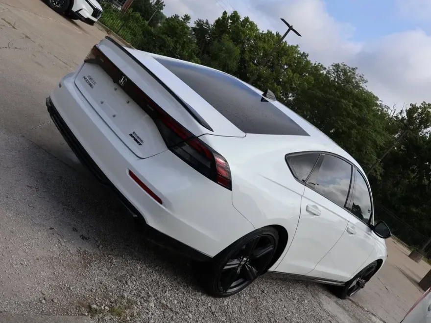 2025 Honda Accord Hybrid Sport-L photo 1