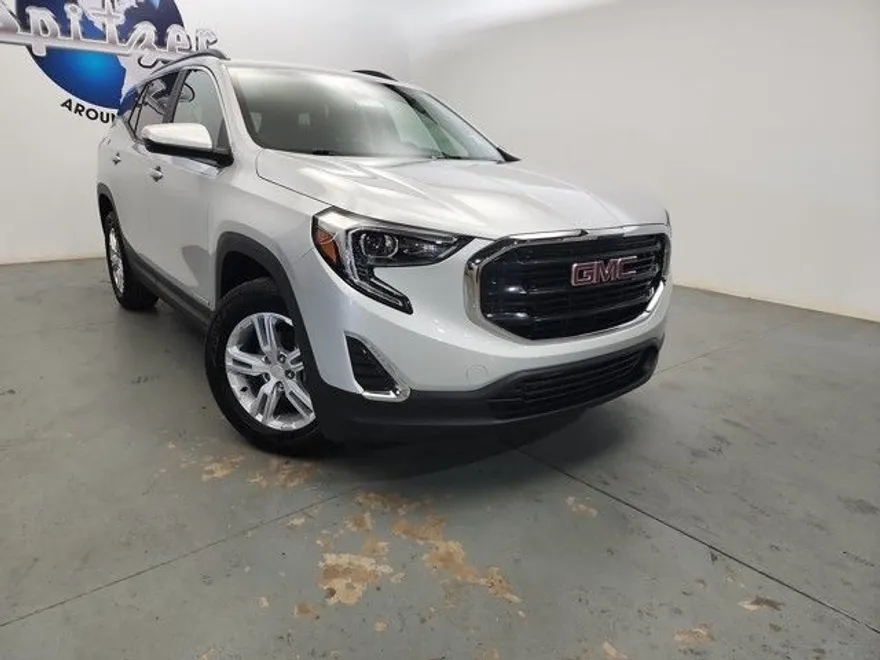 2021 Gmc Terrain SLE photo 1