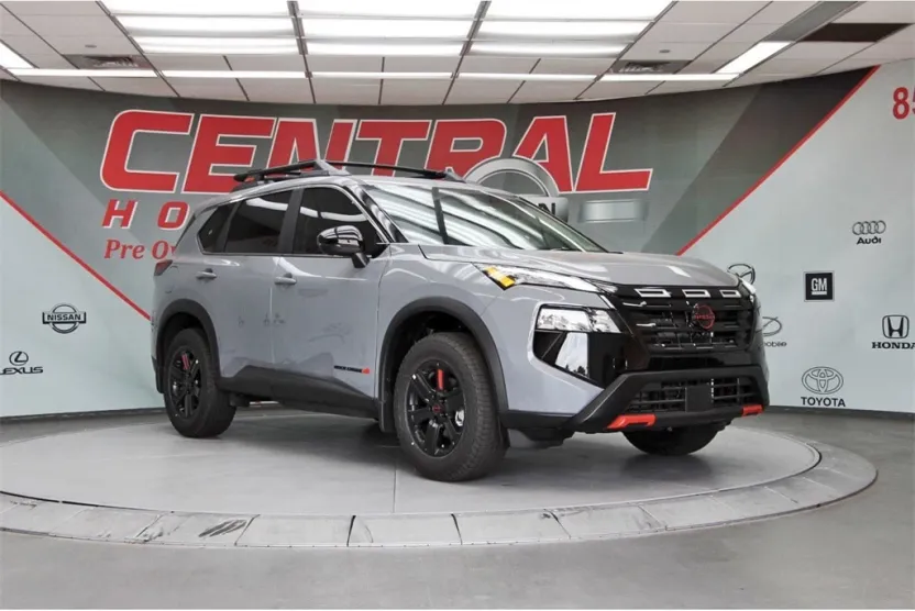 2026 Nissan Rogue SV photo 1