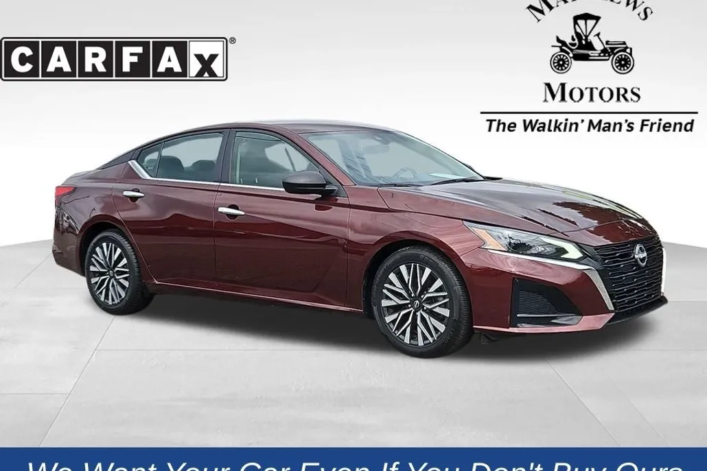 2024 Nissan Altima 2.5 SV photo 1