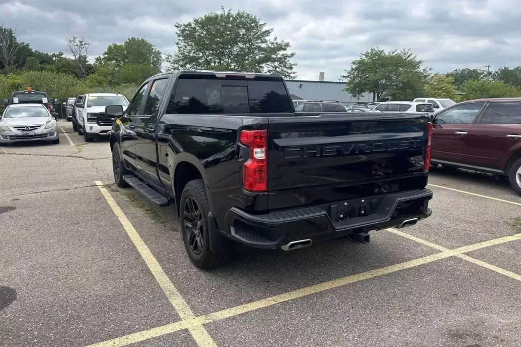 2023 Chevrolet Silverado 1500 RST photo 1