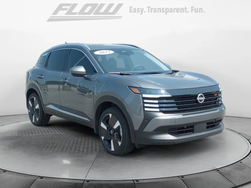 2025 Nissan Kicks SR photo 1