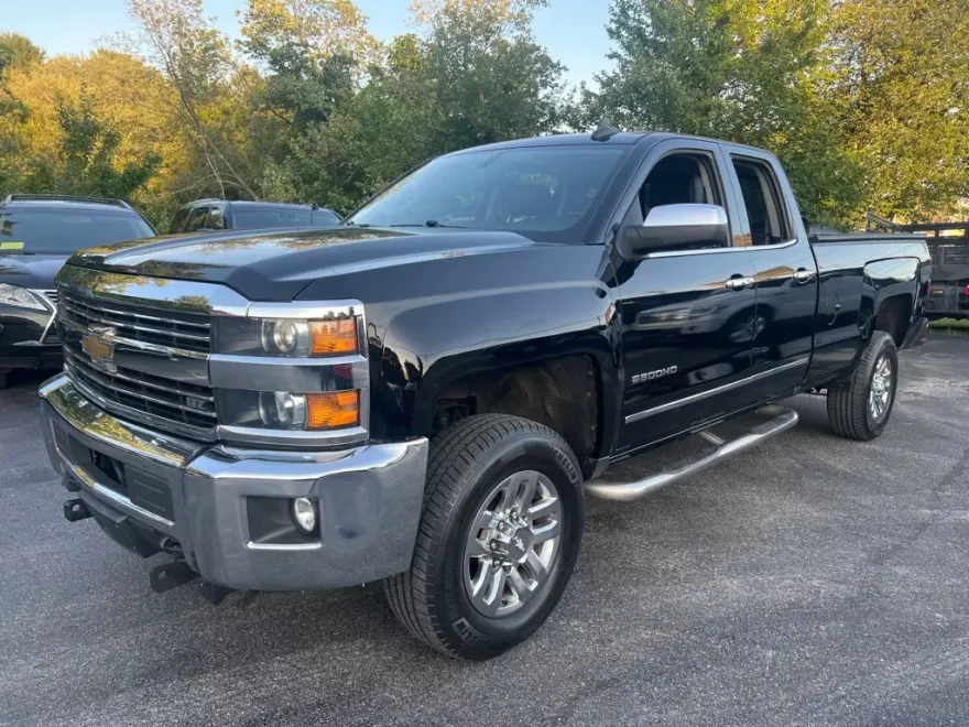 2016 Chevrolet Silverado 2500HD LTZ photo 1