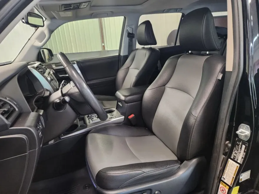 2018 Toyota 4Runner SR5 Premium Sport photo 1