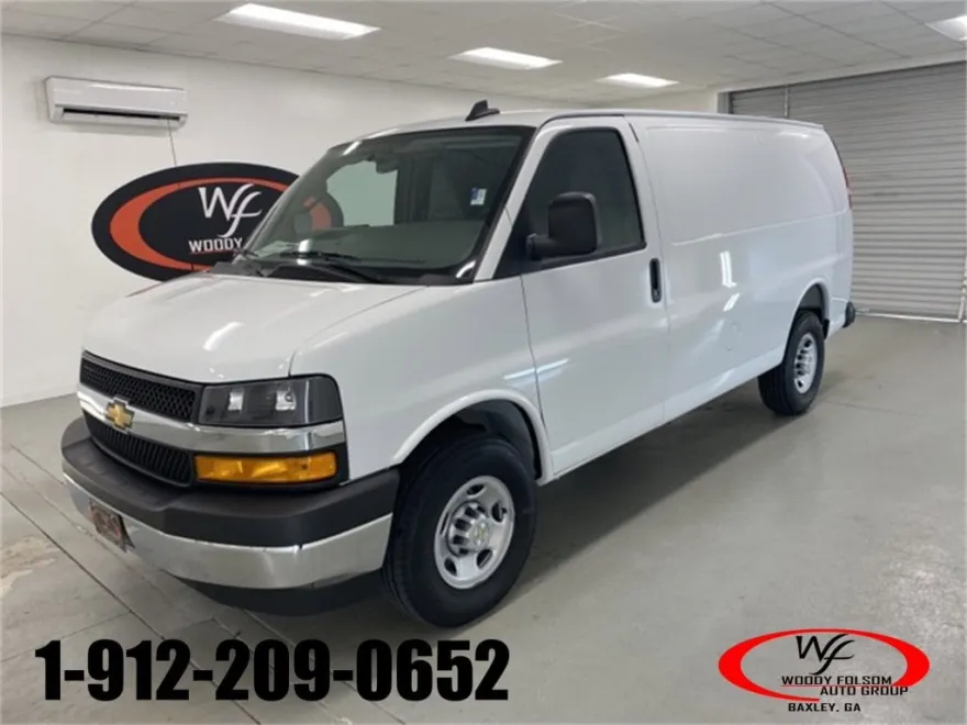 2025 Chevrolet Express Cargo 2500 photo 1