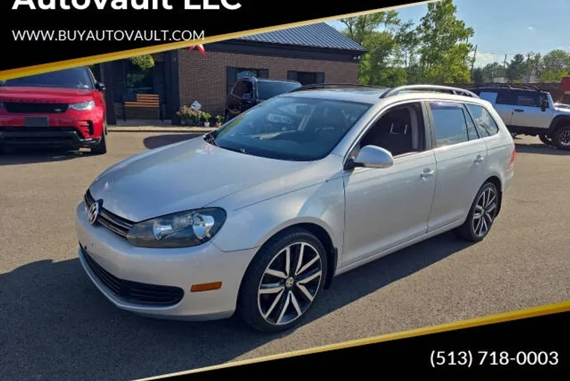 2013 Volkswagen Jetta SportWagen TDI photo 1