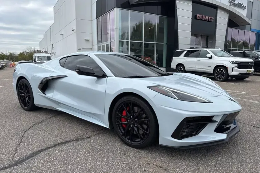 2023 Chevrolet Corvette Stingray 2LT photo 1