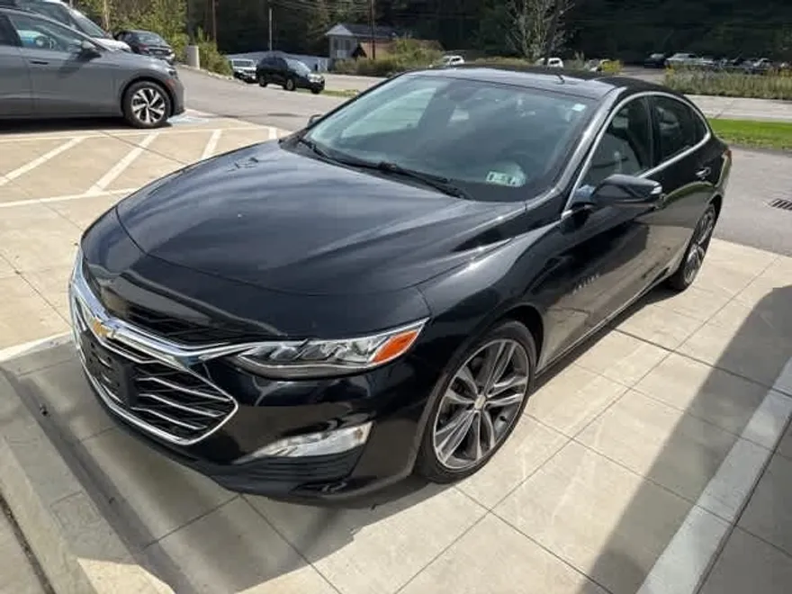 2019 Chevrolet Malibu Premier photo 1