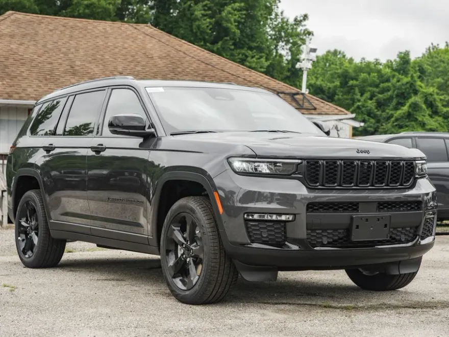 2025 Jeep Grand Cherokee Limited photo 1