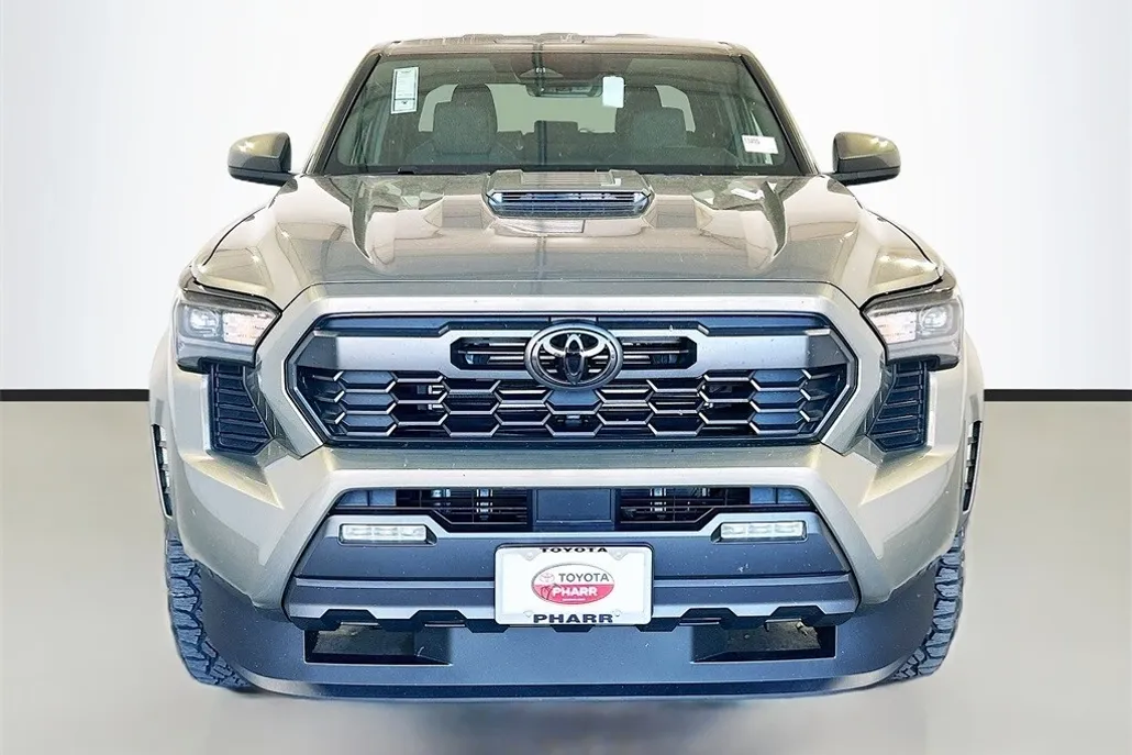 2025 Toyota Tacoma TRD Sport photo 1
