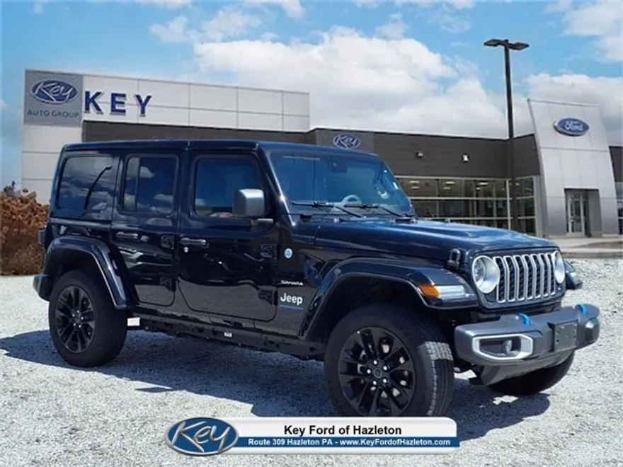2024 Jeep Wrangler Sahara 4xe photo 1