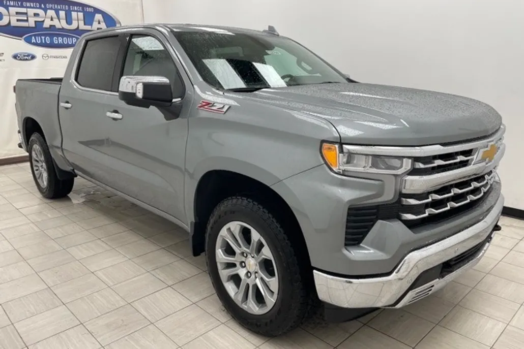 2026 Chevrolet Silverado 1500 LTZ photo 1