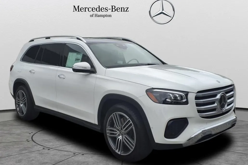 2025 Mercedes Benz GLS 450 4MATIC photo 1