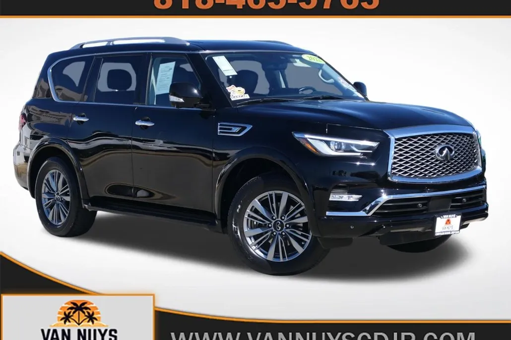2022 Infiniti QX80 Luxe photo 1