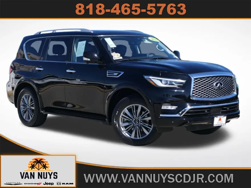 2022 Infiniti QX80 Luxe photo 1
