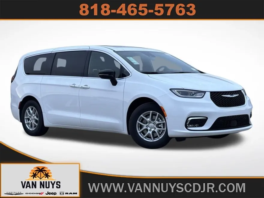 2026 Chrysler Pacifica photo 1