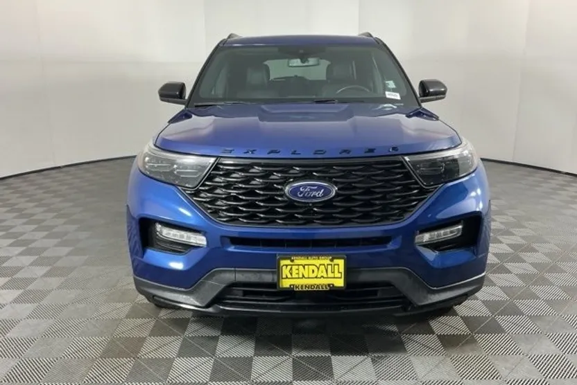 2022 Ford Explorer ST-Line photo 1